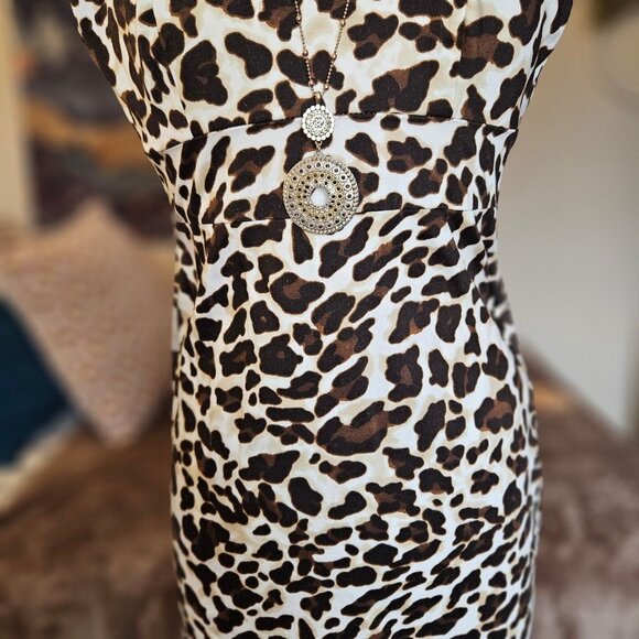 Dress - Picture 7 of 11